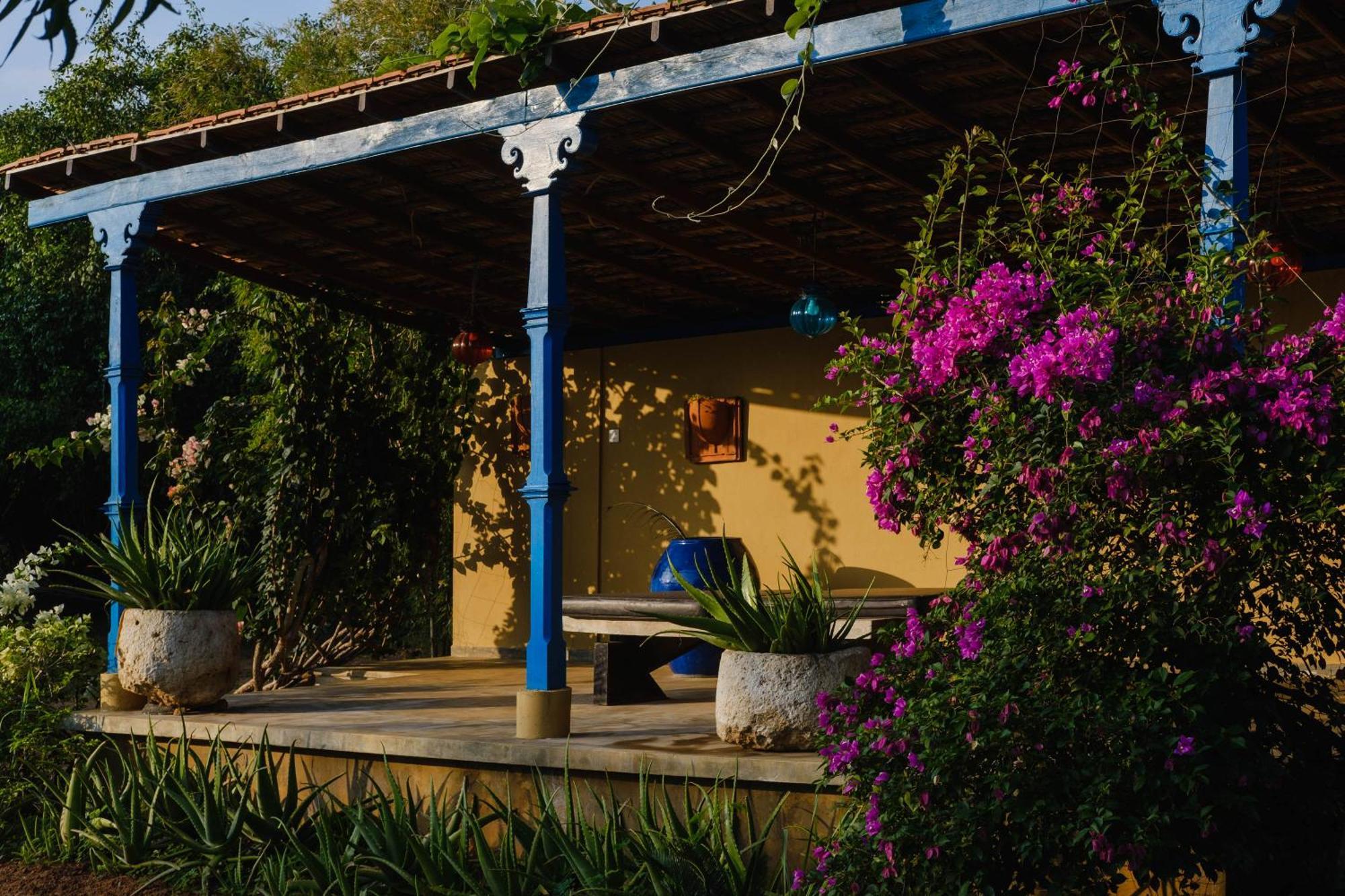Treasure Rock Bed and Breakfast Kirinda  Εξωτερικό φωτογραφία
