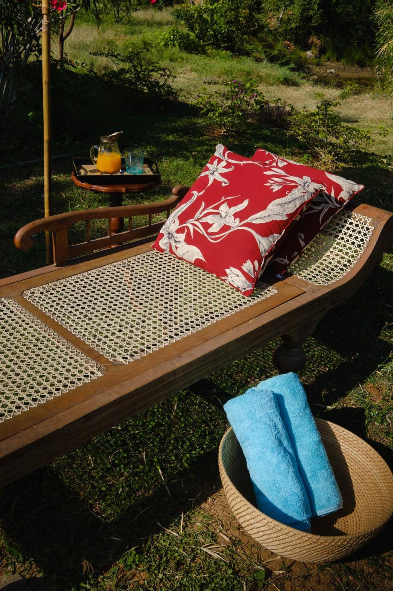 Treasure Rock Bed and Breakfast Kirinda  Εξωτερικό φωτογραφία