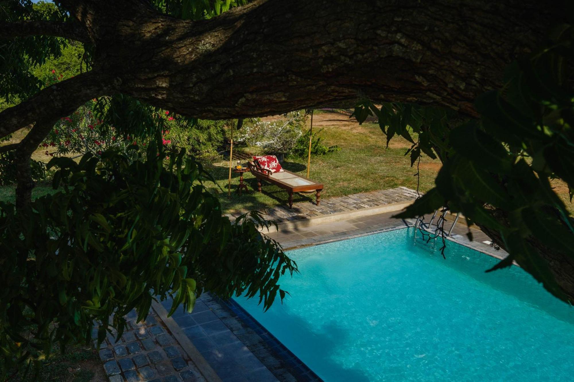 Treasure Rock Bed and Breakfast Kirinda  Εξωτερικό φωτογραφία