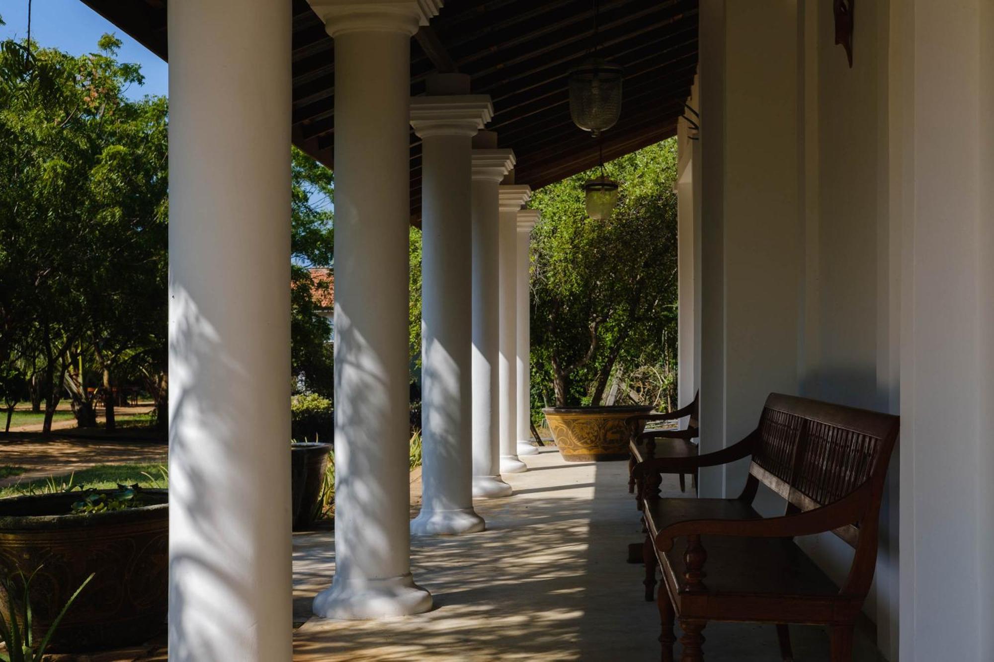 Treasure Rock Bed and Breakfast Kirinda  Εξωτερικό φωτογραφία