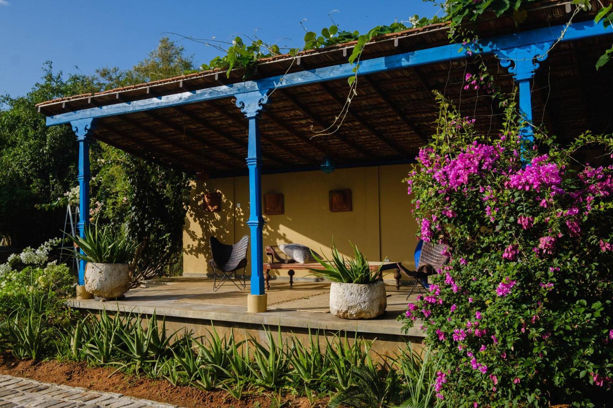 Treasure Rock Bed and Breakfast Kirinda  Εξωτερικό φωτογραφία