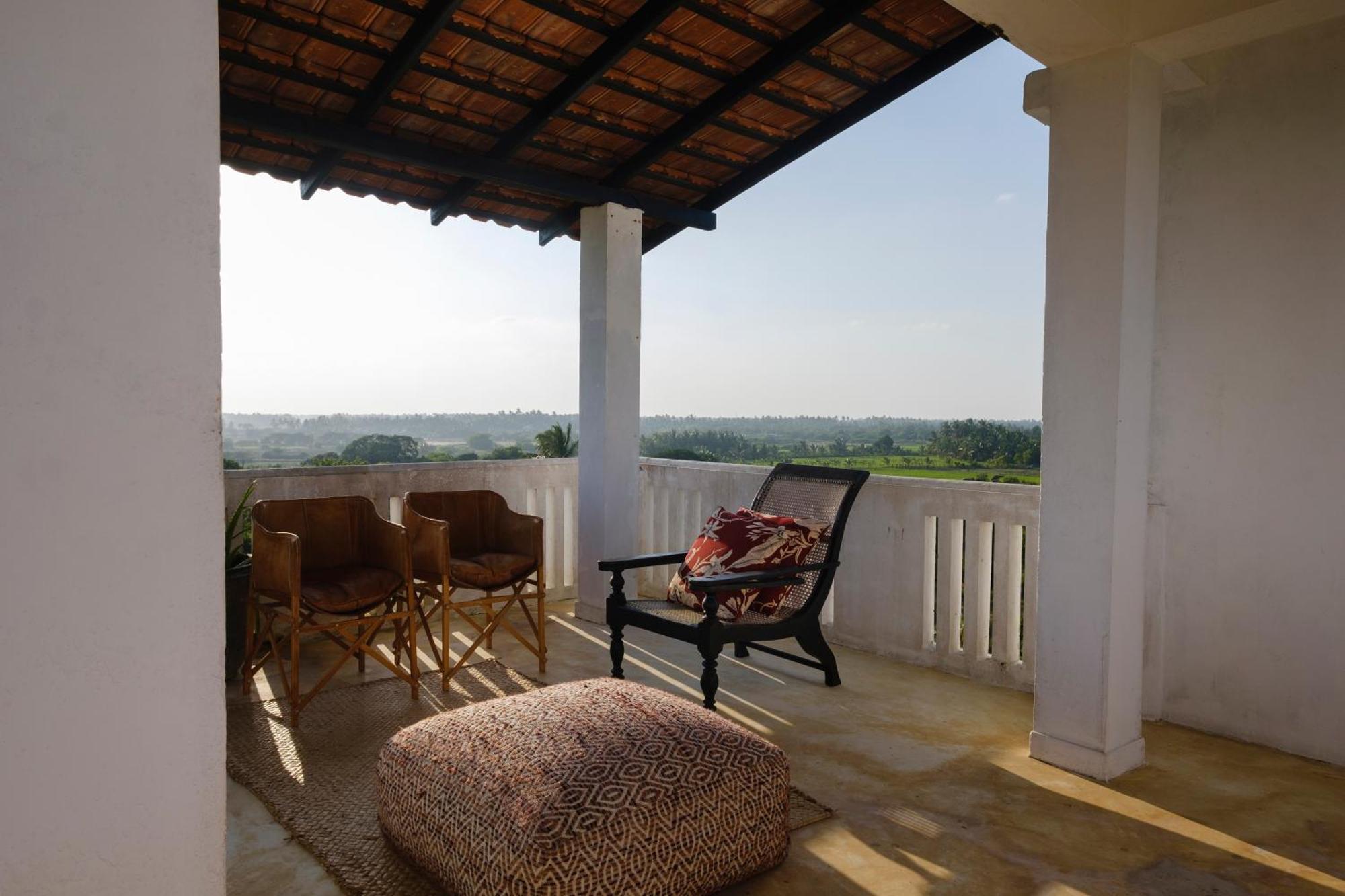 Treasure Rock Bed and Breakfast Kirinda  Εξωτερικό φωτογραφία