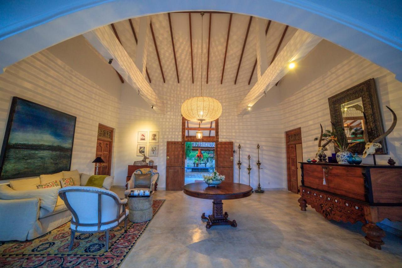 Treasure Rock Bed and Breakfast Kirinda  Εξωτερικό φωτογραφία